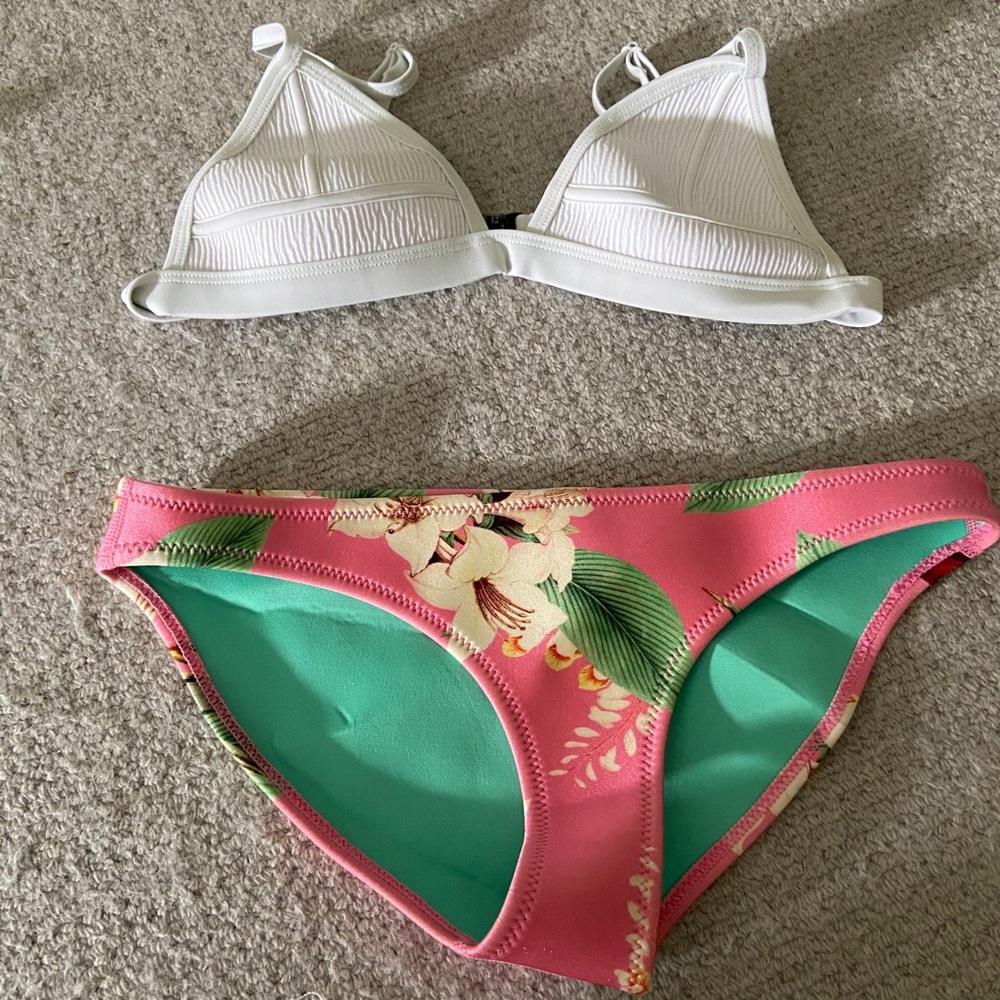 TRIANGL bathing suit